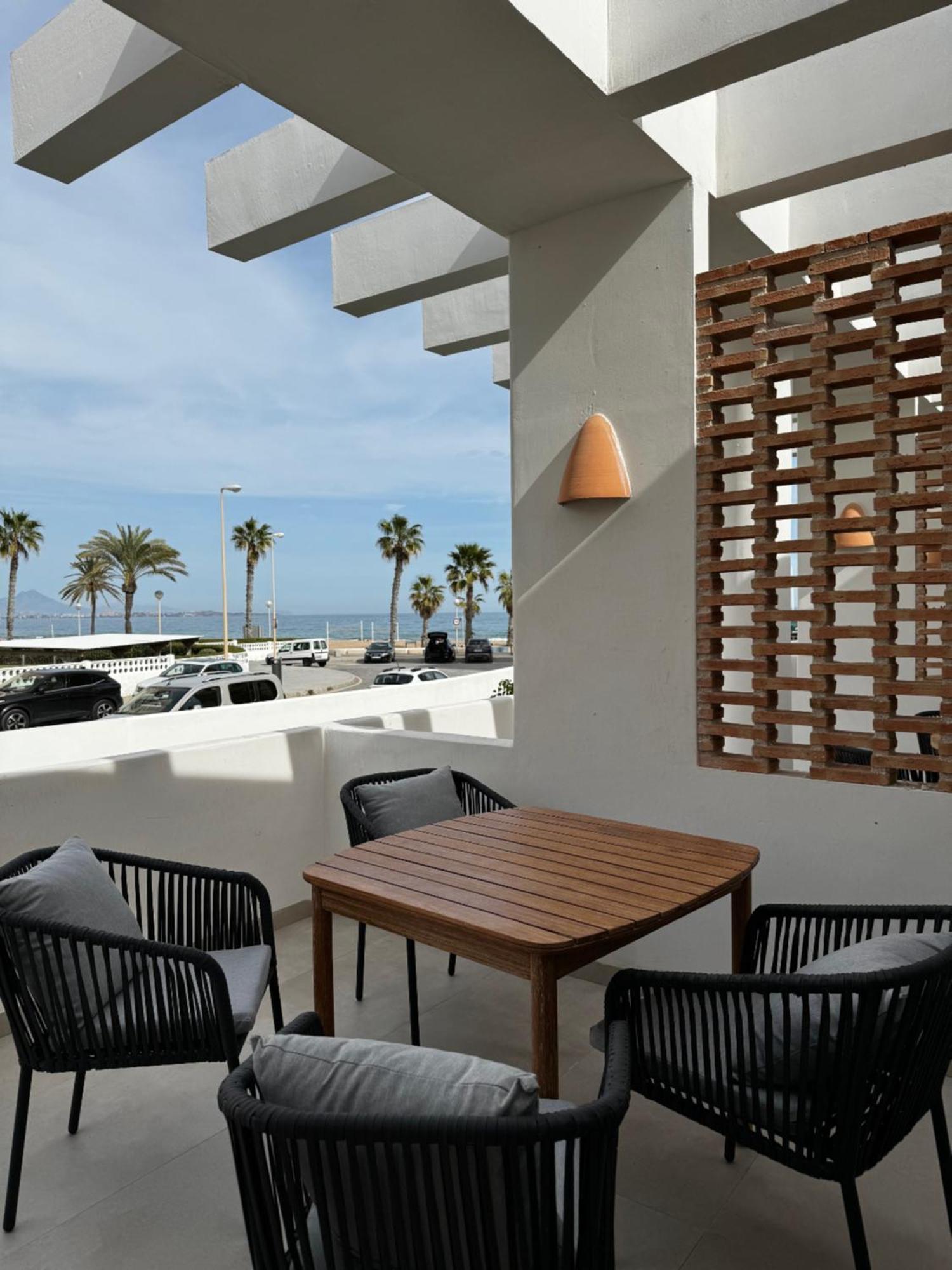 Reyes Catolicos Premium Beach, Playa Urbanova, Alicante Exterior photo